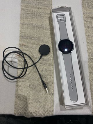 Samsung Galaxy Watch 4 Gris Nuevo