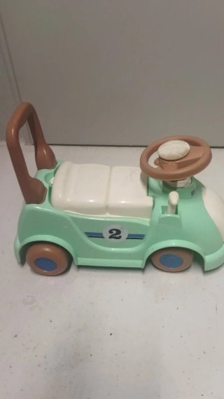 Coche correpasillos infantil