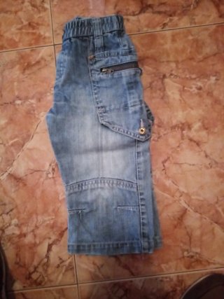 Cazadora vaquera Zara 12-18 meses, regalo pantalón