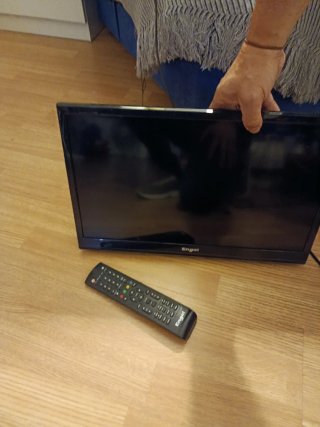 2 Televisores LCD Engel Negros
