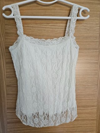 Top lencero encaje blanco roto