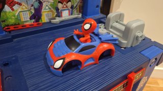 Cocina infantil y Taller Spidey
