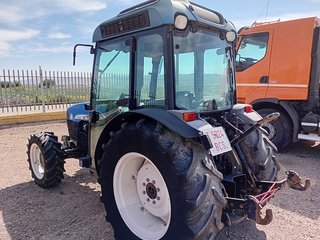 Tractor New Holland TN85 FA Frutero con Cabina