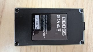 BOSS SD-1 Super Over Drive Pedal Guitarra con Caja