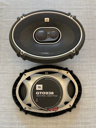 Subwoofer Jbl Alpine y Altavoces JBL
