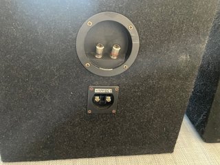 Subwoofer Jbl Alpine y Altavoces JBL