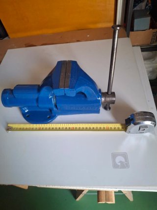 Tornillo de banco IRIMO 100