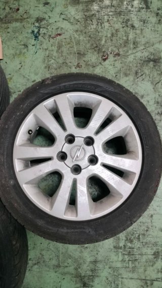 Llantas Opel Astra (3 unidades)