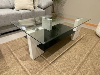 Mesa de centro cristal y madera