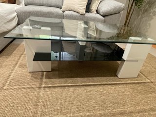 Mesa de centro cristal y madera