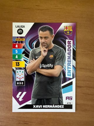 Cromo Xavi Hernández Adrenalyn 23/24 Entrenador