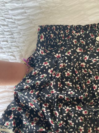 Falda floral negra talla XS