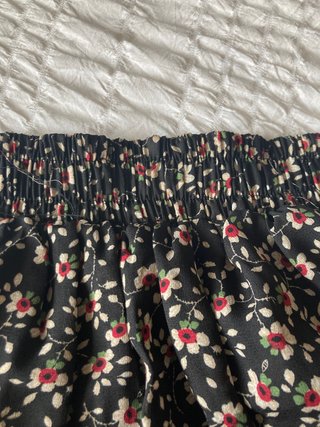 Falda floral negra talla XS