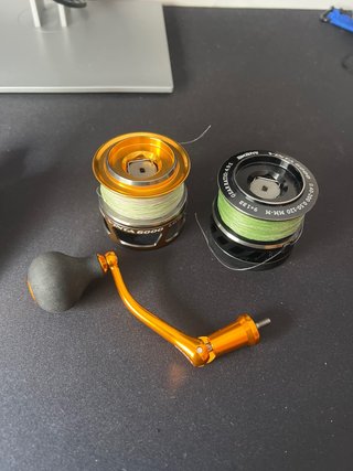 Carrete Akami Vinta 6000