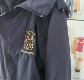 Chaquetón colegio Liceo La Paz talla 8
