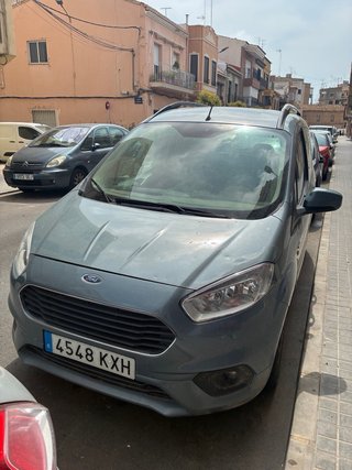 Ford E-Tourneo Courier 2019