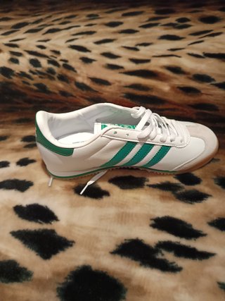 Zapatillas Adidas Blancas y Verdes