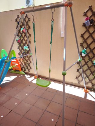 Columpio infantil para jardín