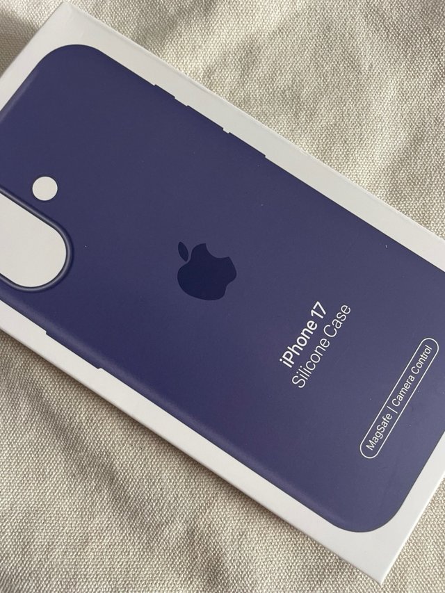 Funda iPhone 17 Morado Niebla Apple