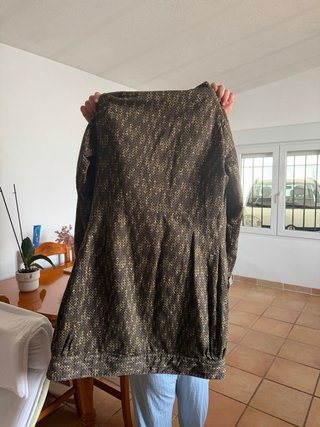 Abrigo estampado marrón y verde