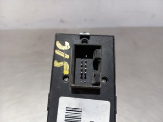 MANDO ELEVALUNAS DELANTERO IZQUIERDO SKODA FABIA