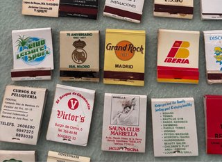 Collezione di scatole di fiammiferi vintage