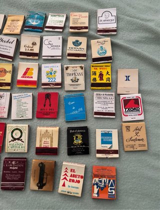 Collezione di scatole di fiammiferi vintage