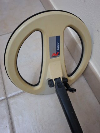 Detector de metales minelab explorer xs