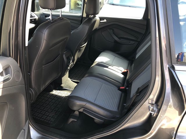 Ford Kuga titanium 2.0tdci 150cv 4X4 aut.2016