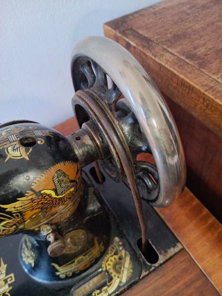 Máquina de coser Singer antigua
