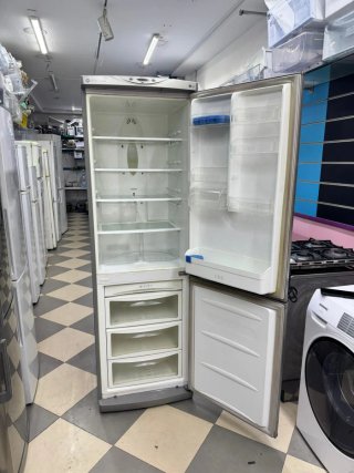 Frigorífico 'LG' combi no frost