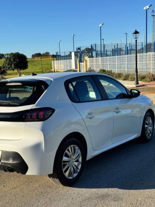 Peugeot 208 2017