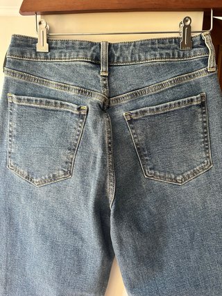 Vaqueros Old Navy Talla S con Flores