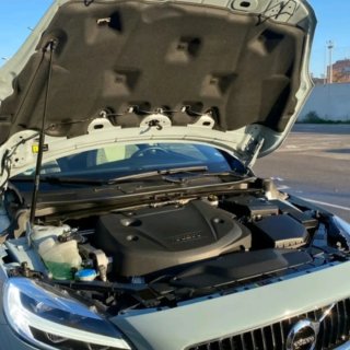 VOLVO V40 2.0 D4 MOMENTUM 190CV