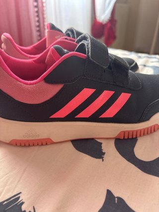 Zapatillas niña Adidas velcro azul y rosa