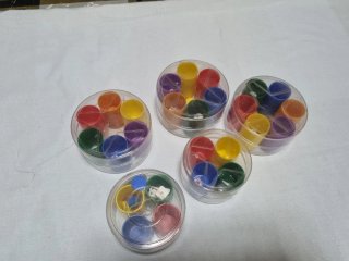 Lote 5 set cubiletes, fichas y dados