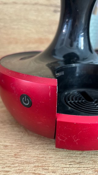 Cafetera Dolce Gusto Krups Negra y Roja