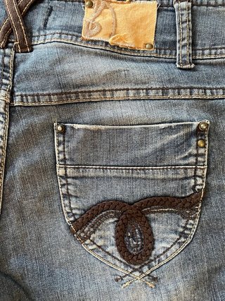 Shorts vaqueros asimétricos tiro bajo