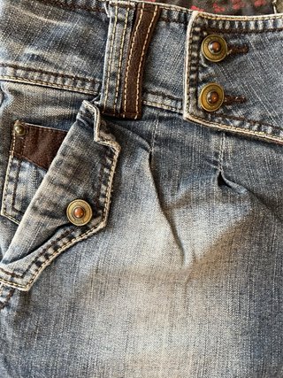 Shorts vaqueros asimétricos tiro bajo