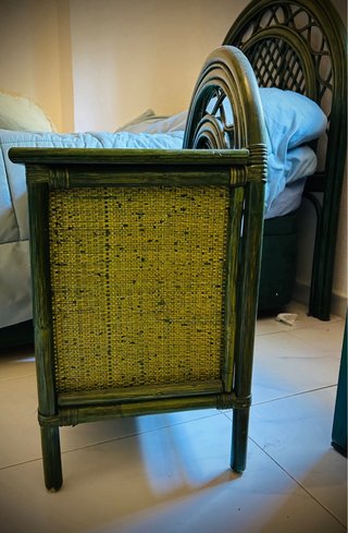 Cabecero y mesita bambú ratán verde vintage