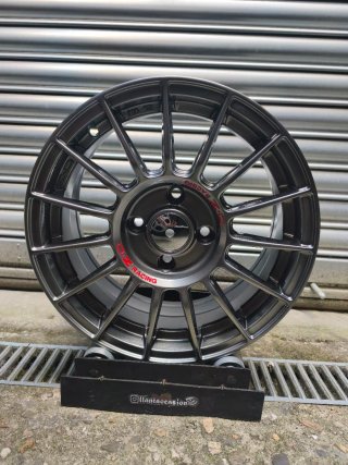 Llantas tipo OZ Superturismo LM