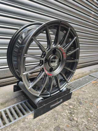 Llantas tipo OZ Superturismo LM