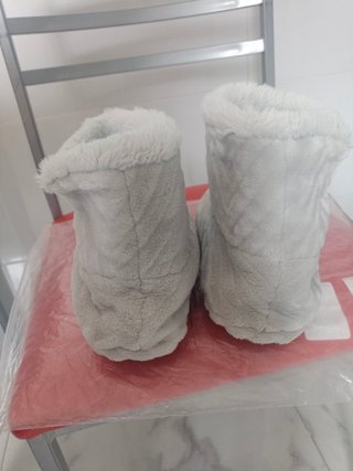 Zapatillas de estar por casa grises