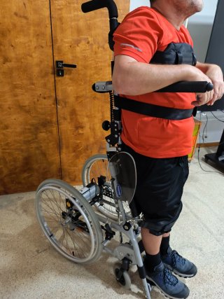 Silla ruedas Invacare Action Vertic bipedestadora