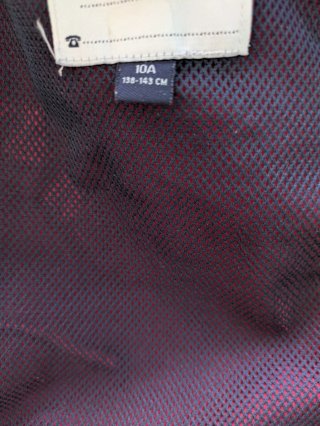 Chaqueta Kiabi Roja con Capucha