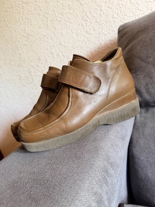 Zapatos marrones de piel