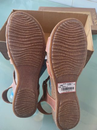 Sandalias de piel marrones, planas
