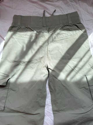 Pantalón cargo verde Primark