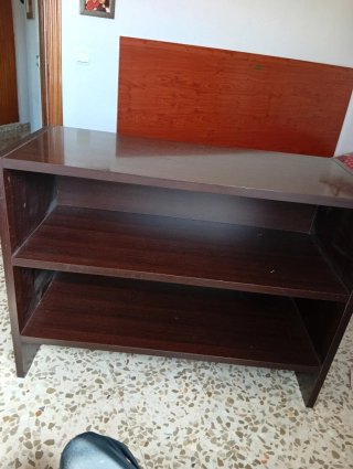 Mostrador de madera oscuro Wengué.