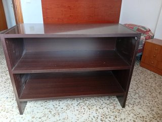 Mostrador de madera oscuro Wengué.